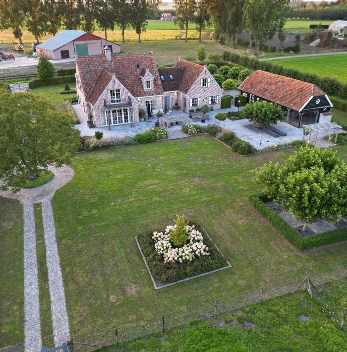 luxurycountryhome002.jpg