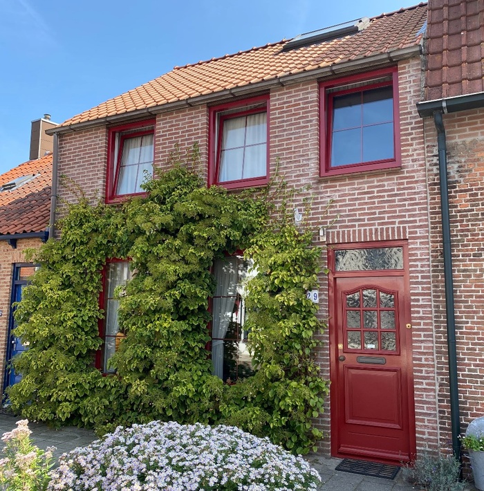 tussenwoningmetgroeneprivatetuin001.jpg