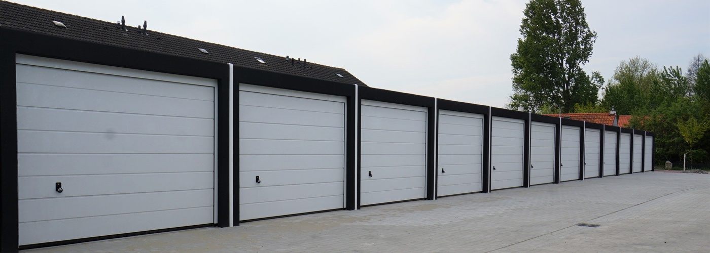 Nieuwbouw garages in Oostburg