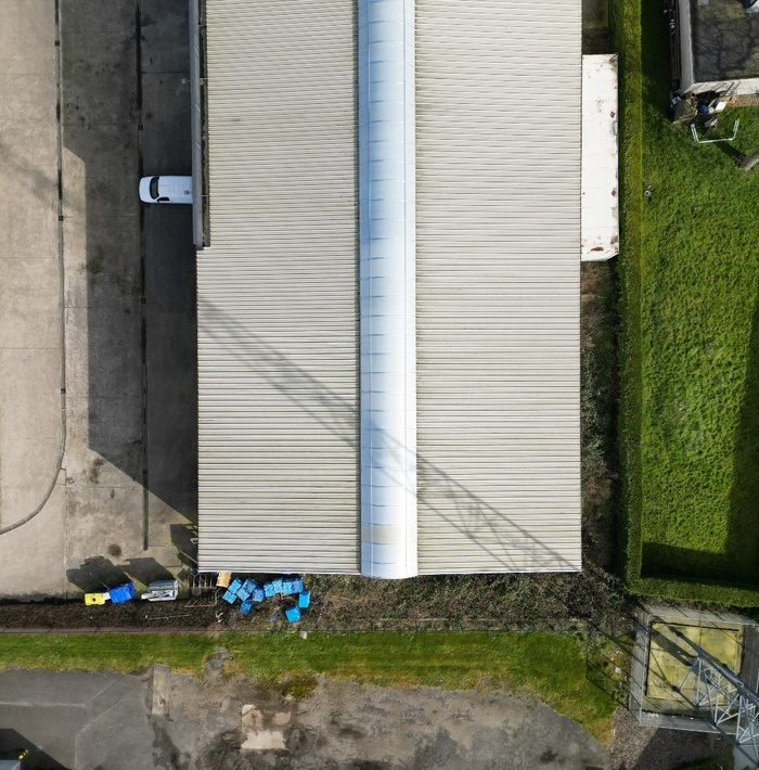 goeduitgerusteloodsopbedrijventerreininsluisnieuwstraat66c005.jpg