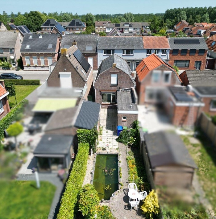 karaktervollewoningmetzonnigetuin002.jpg