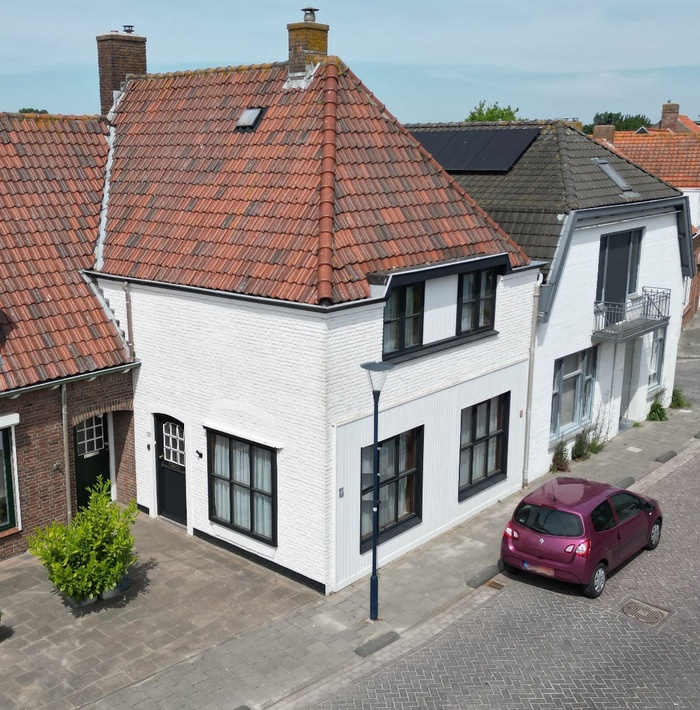 bescheidengevelmetlegioruimteenmogelijkheden001.jpg