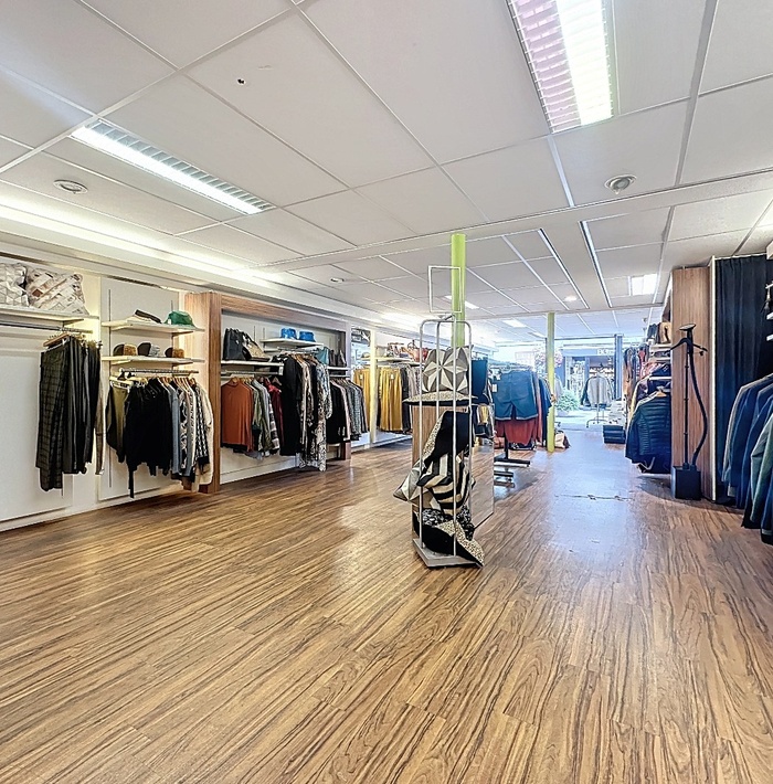tehuurwinkelpandmetbovenwoning006.jpg