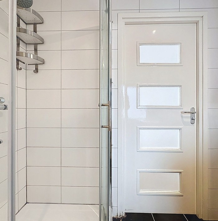 gerenoveerdehalfvrijstaandewoningmetroyaletuinendubbelegarage.032.jpg