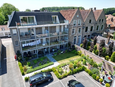 Instapklaar appartement met balkon en parkeerplaats in Aardenburg
