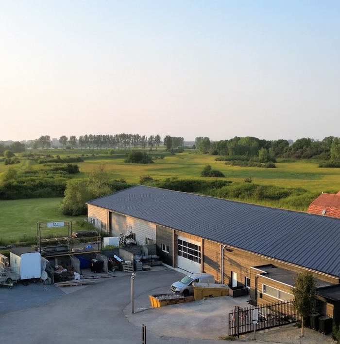 ruimehangarinretranchementbiedttallozemogelijkhedenvoorindustrieelgebruik001.jpg ruimehangarinretranchementbiedttallozemogelijkhedenvoorindustrieelgebruik001.jpg