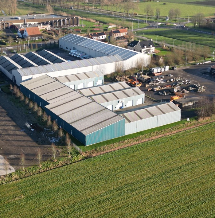 royaleloodsaanderondwegvansluis012.jpg royaleloodsaanderondwegvansluis012.jpg