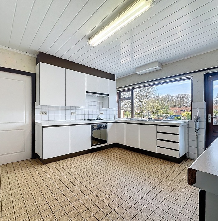 recentemansardemetgarage007.jpg recentemansardemetgarage007.jpg