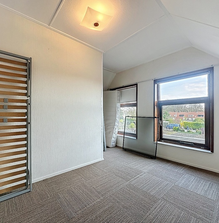 recentemansardemetgarage017.jpg recentemansardemetgarage017.jpg