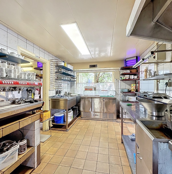 hetfamilieparadijsaandevaleiskreek010.jpg hetfamilieparadijsaandevaleiskreek010.jpg