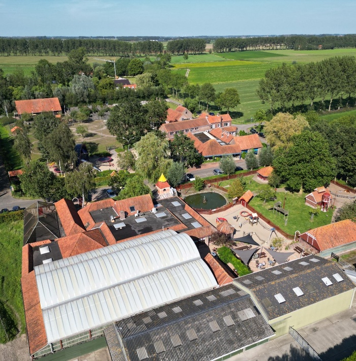 hetfamilieparadijsaandevaleiskreek014.jpg hetfamilieparadijsaandevaleiskreek014.jpg