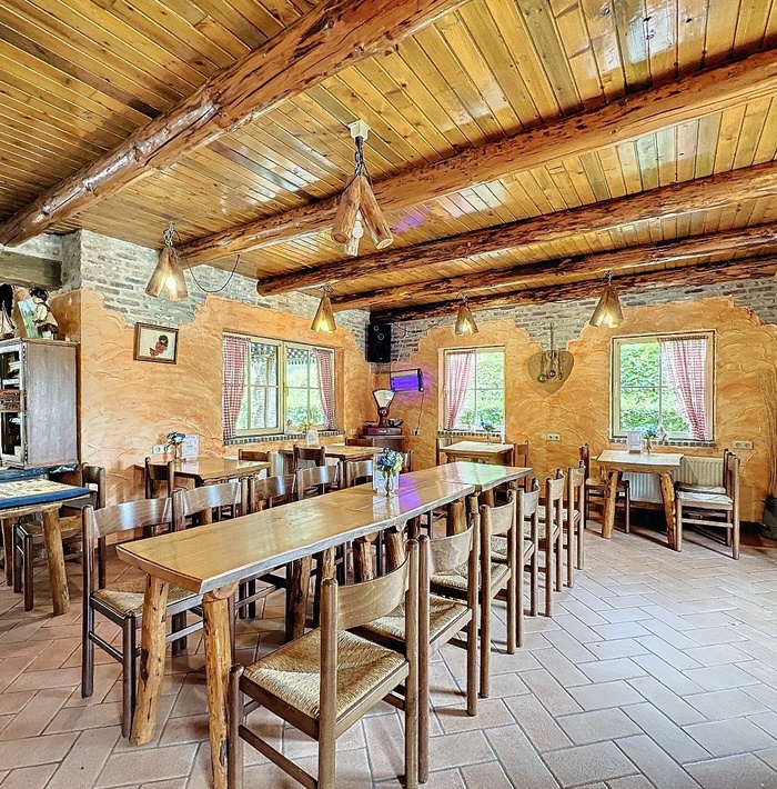 hetfamilieparadijsaandevaleiskreek042.jpg hetfamilieparadijsaandevaleiskreek042.jpg