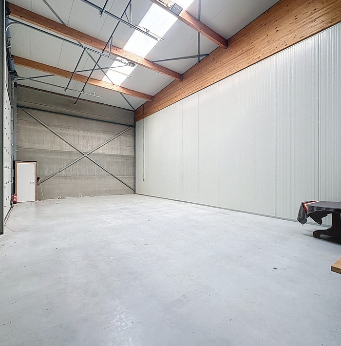 praktischebedrijfsloodsmetdubbelepoorttekoop005.jpg praktischebedrijfsloodsmetdubbelepoorttekoop005.jpg