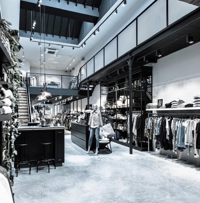 tehuurhoogwaardigewinkelruimtekapellestraat26sluis001.jpg tehuurhoogwaardigewinkelruimtekapellestraat26sluis001.jpg