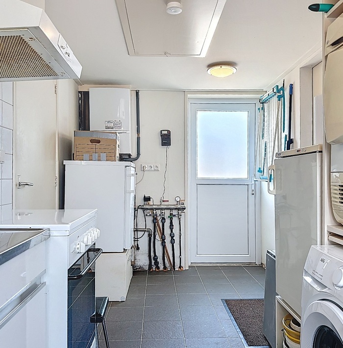 charmemetgroteloodsendubbelegarage014.jpg charmemetgroteloodsendubbelegarage014.jpg