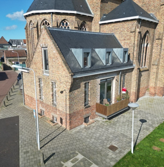 sacristiewoning001.jpg