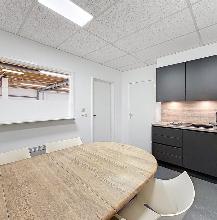 uniekmultifunctioneelobjectmetbedrijfsruimtekantoormancaveenruimappartement009.jpg uniekmultifunctioneelobjectmetbedrijfsruimtekantoormancaveenruimappartement009.jpg