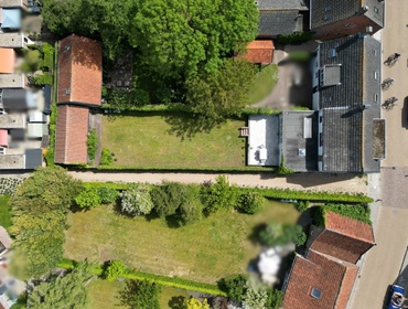 Maison de caractère avec un magnifique jardin et un charme authentique