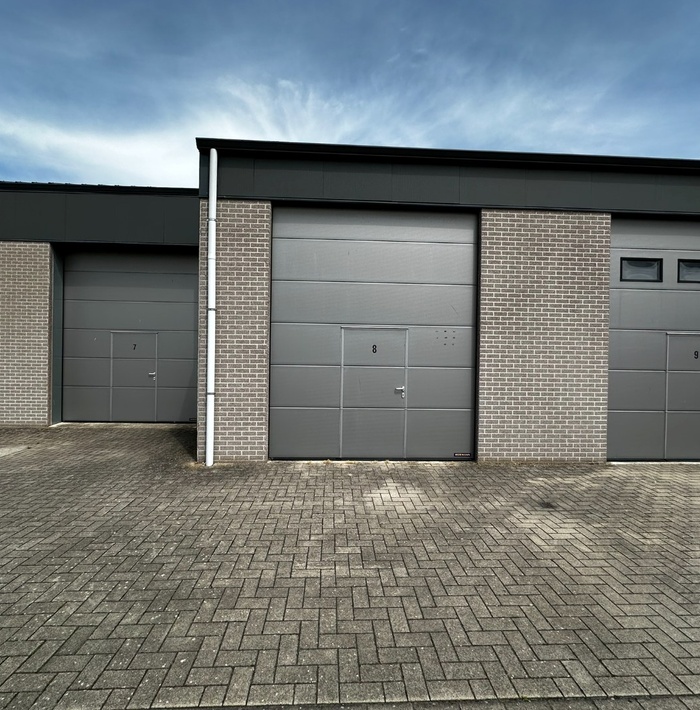netteloodsopkleinschaligbedrijventerreinaandetragelinschoondijke002.jpg