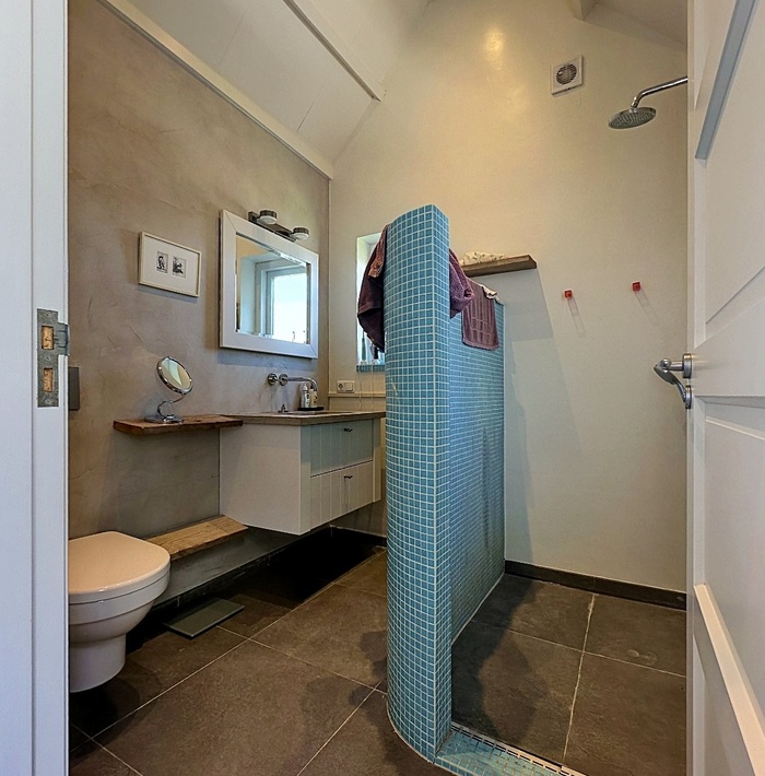 karaktervollehoekwoningmetzonnigetuinnabijhetstrand015.jpg karaktervollehoekwoningmetzonnigetuinnabijhetstrand015.jpg