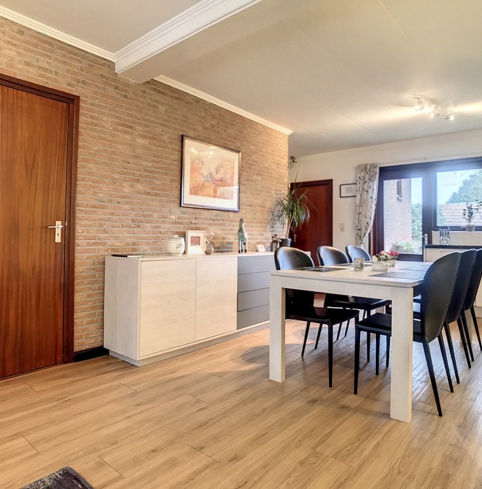 ruimewoningmetdubbelegarageaanderandvanzuidzande005.jpg ruimewoningmetdubbelegarageaanderandvanzuidzande005.jpg