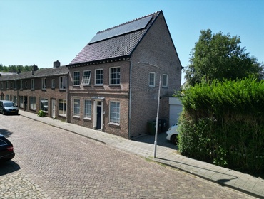 Ruimte, karakter en een indrukwekkend uitzicht in het hart van Aardenburg Ruimte, karakter en een indrukwekkend uitzicht in het hart van Aardenburg
