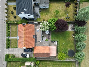 Authentic Zeelandic charm on a generous plot Authentic Zeelandic charm on a generous plot